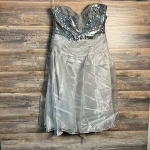Nox NariAnna Strapless Silver Sequin Homecoming Formal Dress NWT